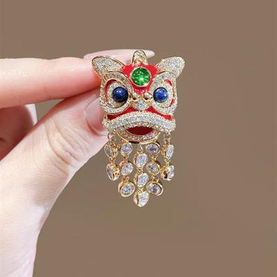 Broche Danse du Lion Festive Nationale Année Benming Gland Strass Émail Broche Rétro Chinois Accessoires de Vêtement Haut de Gamme