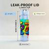 1 PZ Bottiglia d'Acqua Sportiva in Plastica Colorata 750ml con Stampa di Numeri Graffiti Sei Sette Tappo a Vite Anti-perdita con Cannuccia Pieghevole Adatta per Sport Ufficio Uso Domestico