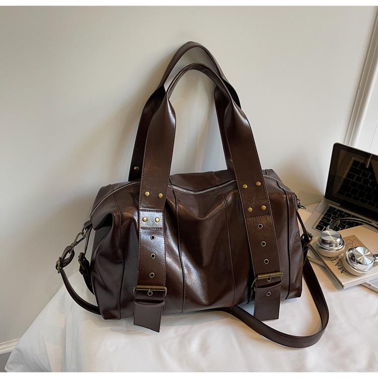 

Retro women s bags Large capacity versatile tote bags European and American high-end locomotive bags Commuter shoulder bags темно-коричневого