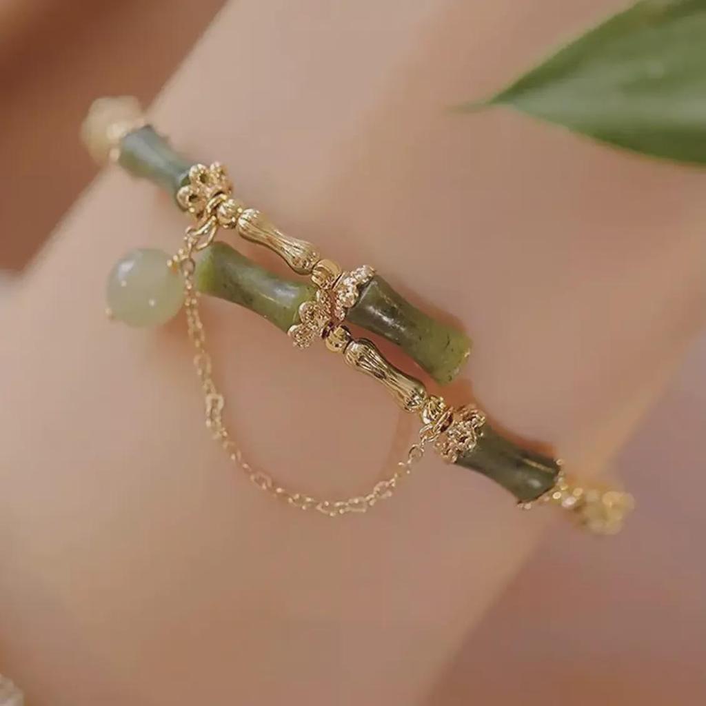 [Green Plum Wine] Bamboo Beaded Bracelet: High-End Chinese Design for Girlfriends