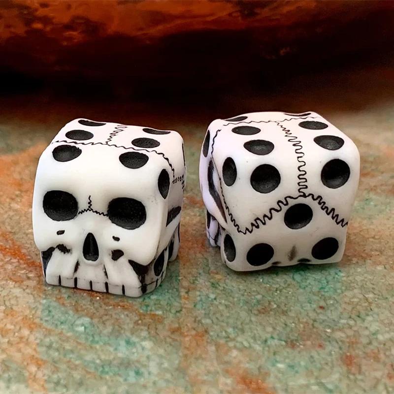 10 PCS Skull Dice Resin Skeleton Dice 6 Sided Skull Face Skeleton Dice Creative Gothic Skeleton Dice Scary Table Ornament