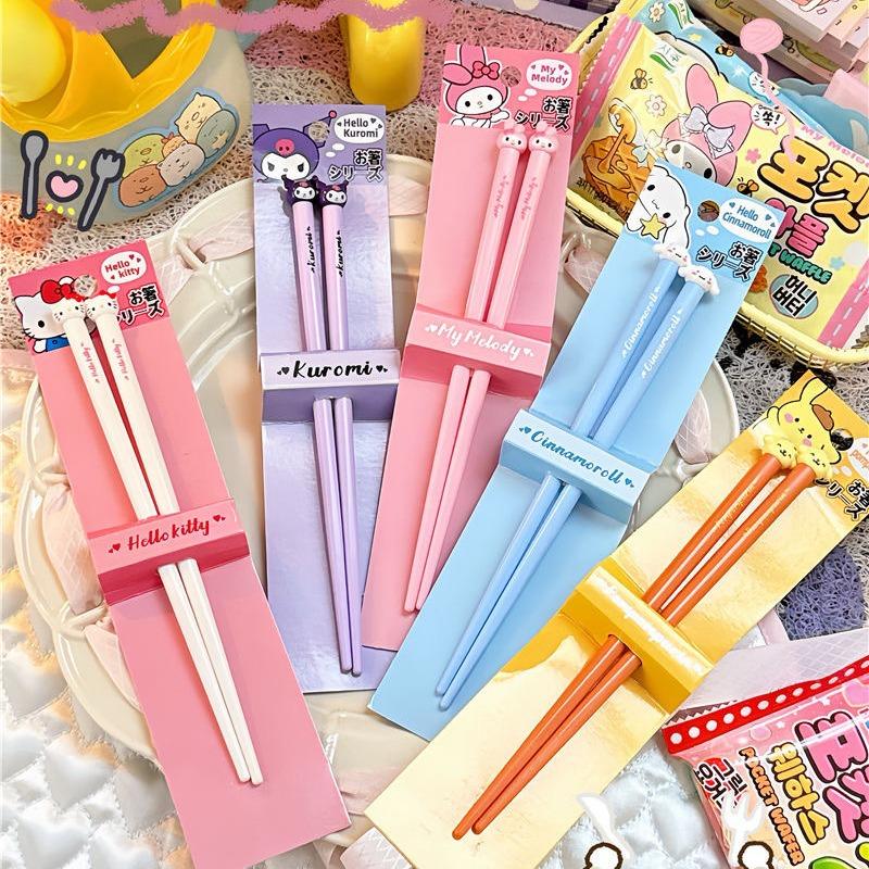 1 pár Hello Kitty My Melody Cinnamoroll Plastové hůlky Domácnost Vysoká teplota Anime Sanrio Nádobí Kreativní dárek