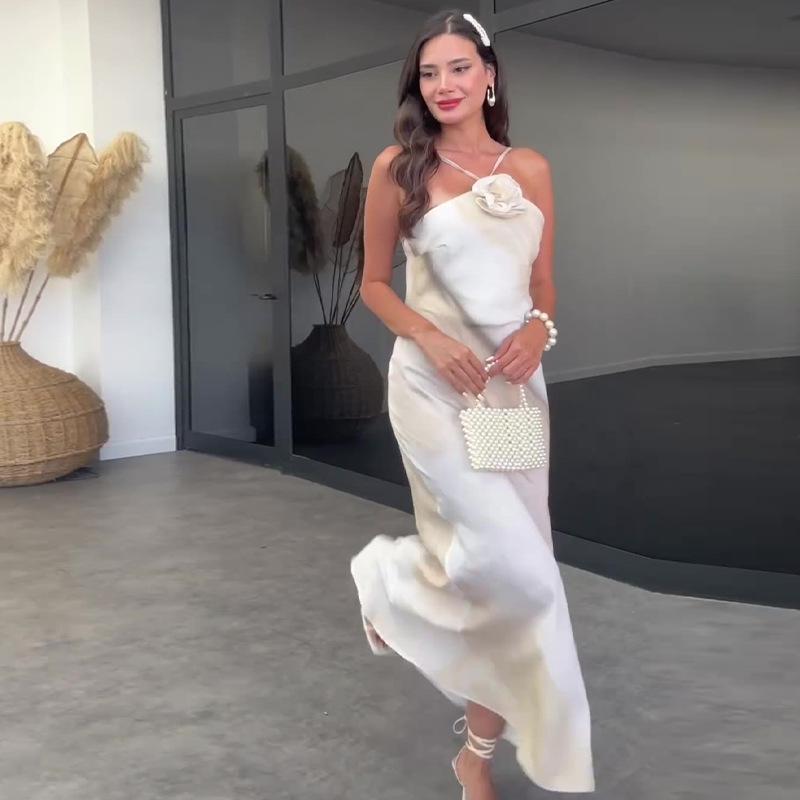 

Летнее платье 2024 года с цветочным принтом, халтер, сексуальное с открытой спиной Extra Small белый