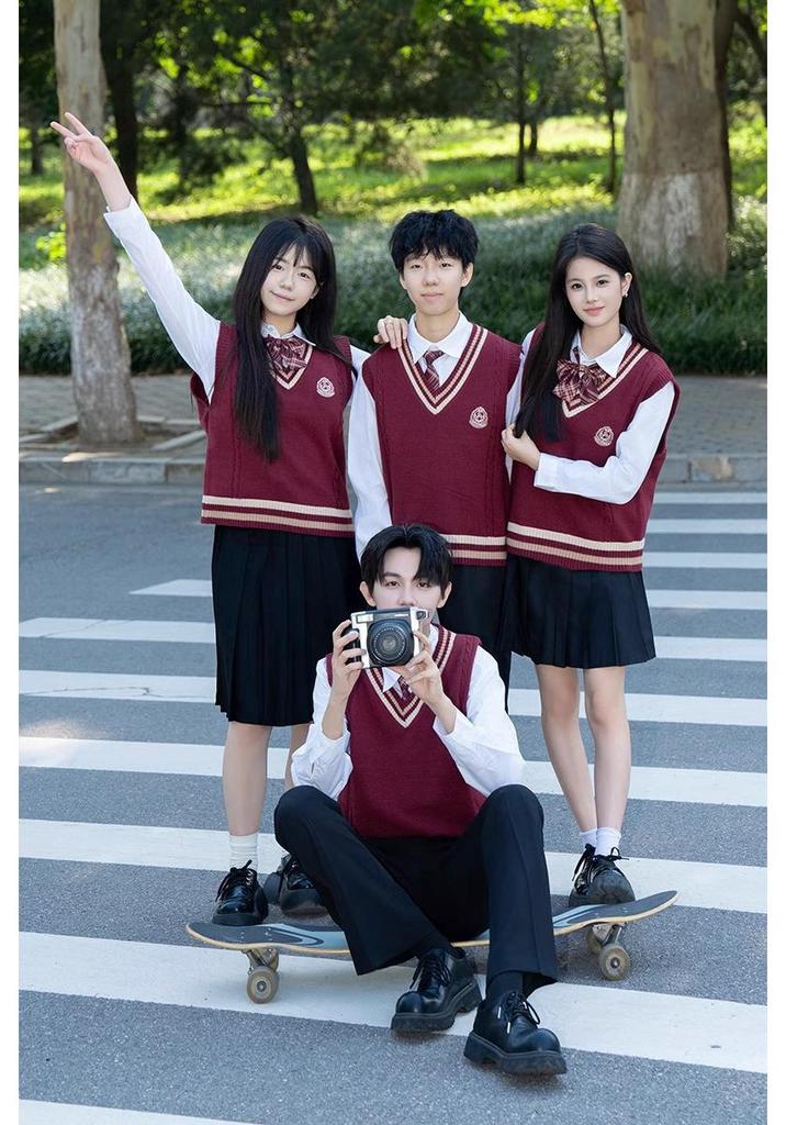 Unisex College Style V-Neck Long Sleeve Knit Sweater Vest for Spring and Autumn