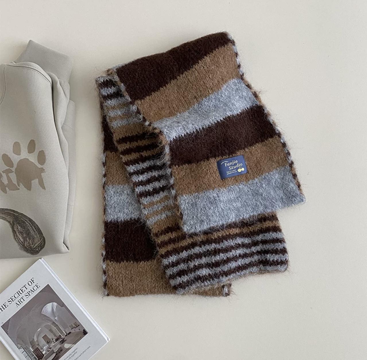 

Модный универсальный шарф с цветовой блокировкой Удобный, теплый и дышащий шерстяной полосатый цветной шарф Осенне-зимний холодный шарф 20X150CM