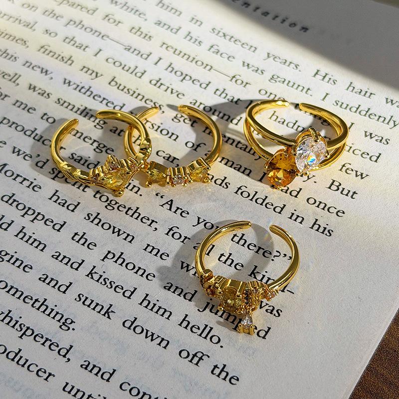 Light Luxury Yellow Colored Treasure Zir*****Pen Ring Elegant Exquisite Bow Crown Stacked Ring