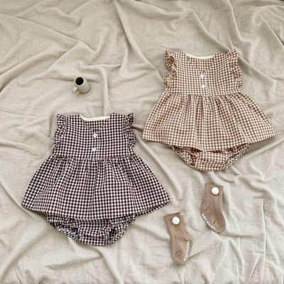 2024 Sommer Baby- & Kleinkind Kariertes Top mit Flatterärmeln + Shorts 2-teiliges Set für Babymädchen