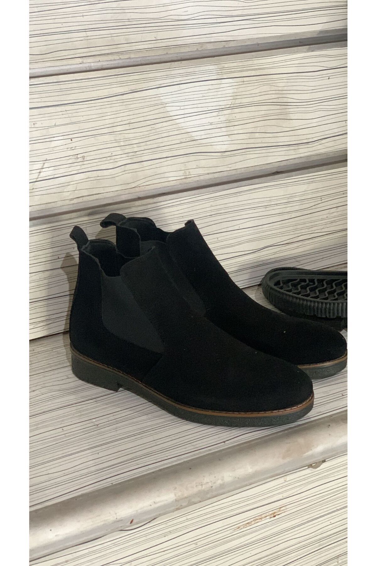 

Men s Fashion Faux Leather Thin Heeled Boots Bootie Chealse Boots Comfortable and Stylish Black Boots Shoes