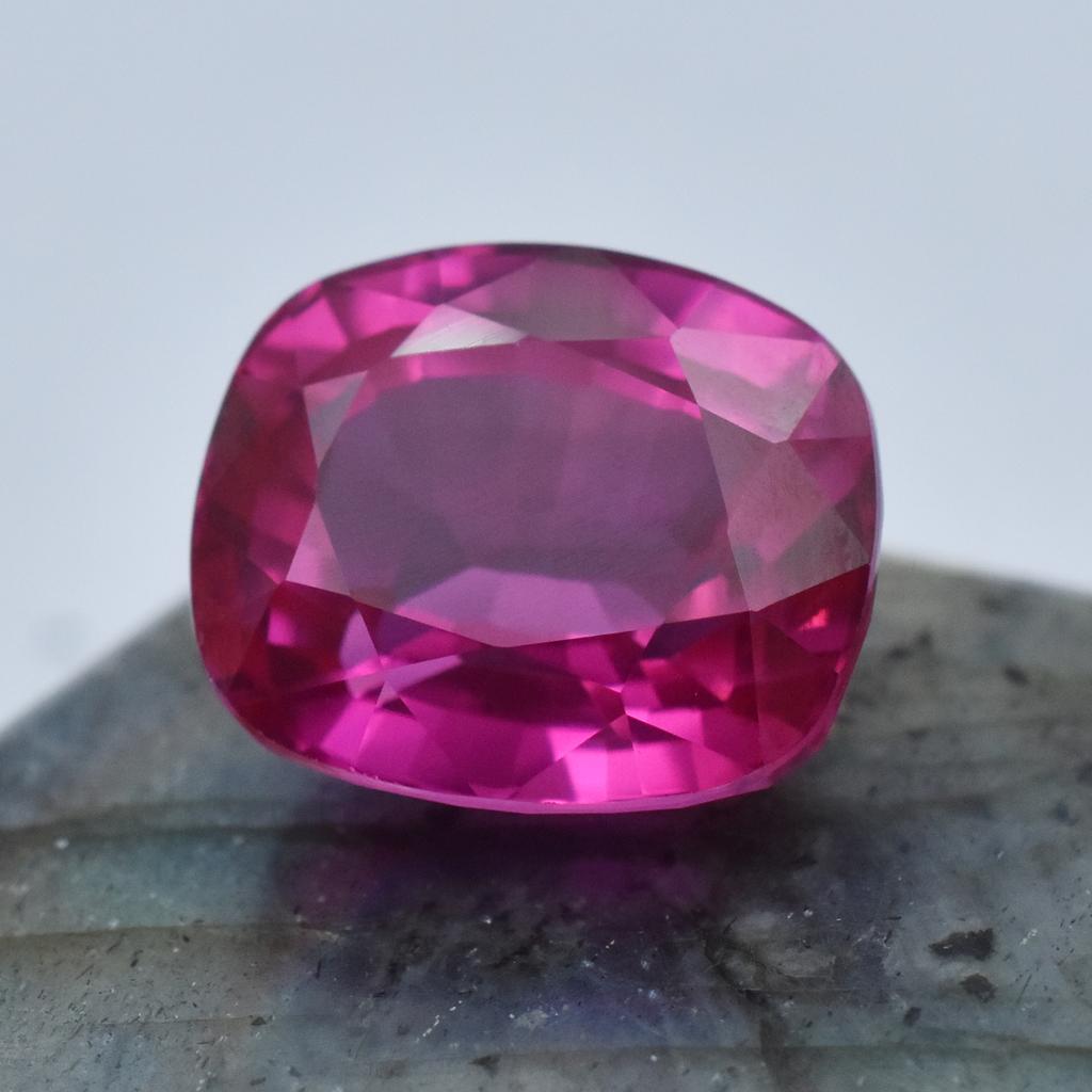 Natural Pink Sapphire Loose Gemstone Cushion Shape 22.10 Ct September Birthstone for Gem Collections