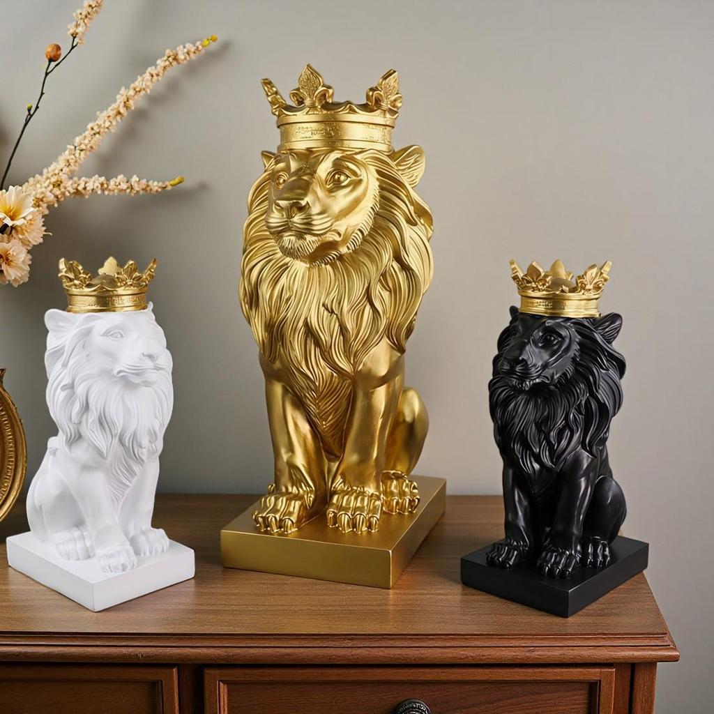 Crown Lion Handmade Resin Ornament: Creative Living Room or Bedside Gift Decoration.
