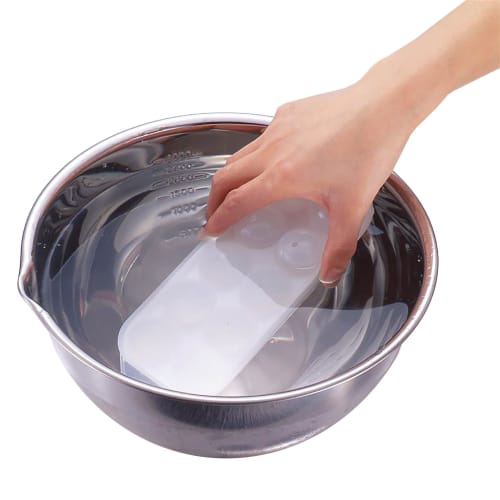 Tiger Crown White Ice Tray, 233 x 85 x 37mm, Large Ice Ball, Polyethylene and Polypropylene, 215mm