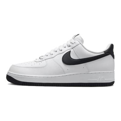 Baskets Air Force 1 Blanches Semelle Extérieure Noire FQ4296-101