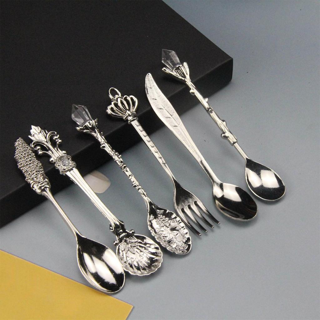 Pack Of 6 Elegant Vintage Dessert Coffee Spoons Crystal Zincs Alloy Carving Stirring Utensils For Home Teas Parties