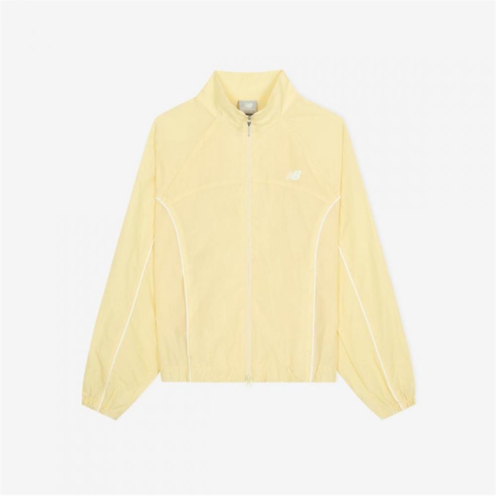 New Balance W Track lightWeight Woven Jacket B1 nbnaf3W822