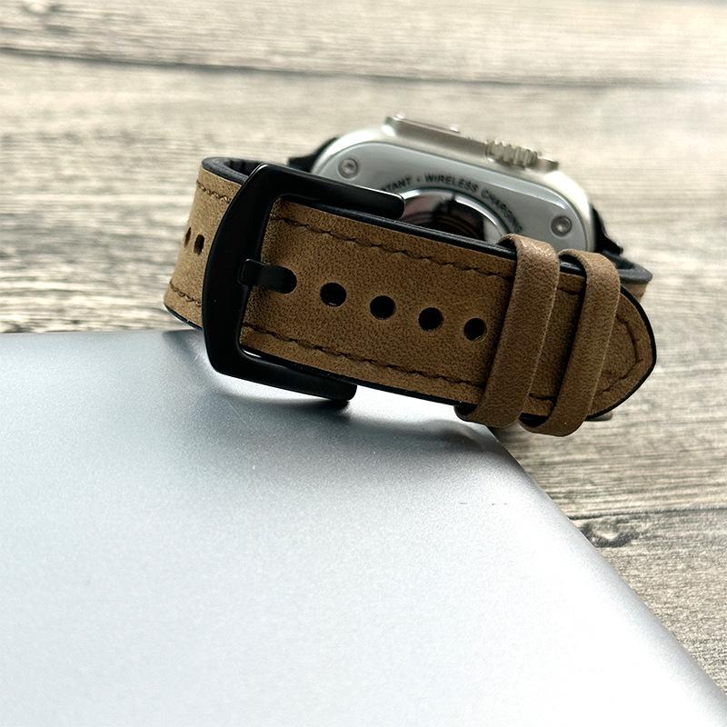 Versatile Leather Strap with Crazy Horse Pattern for Apple and Samsung Smartwatches