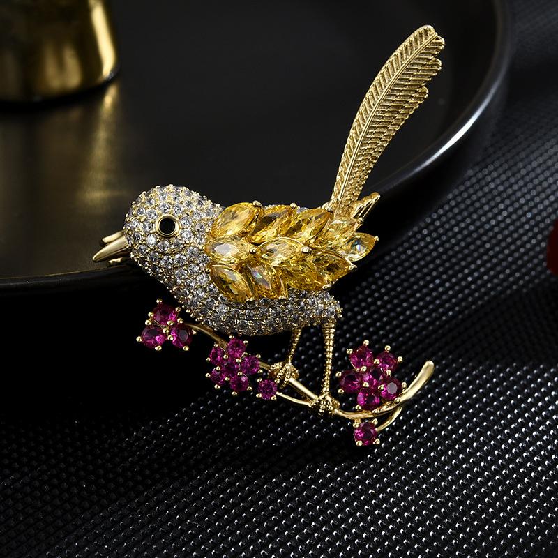 Fashion Rhinestone Lucky Magpie Bird Brooches For Women Clothing Coat Jewelry Accessories Gifts