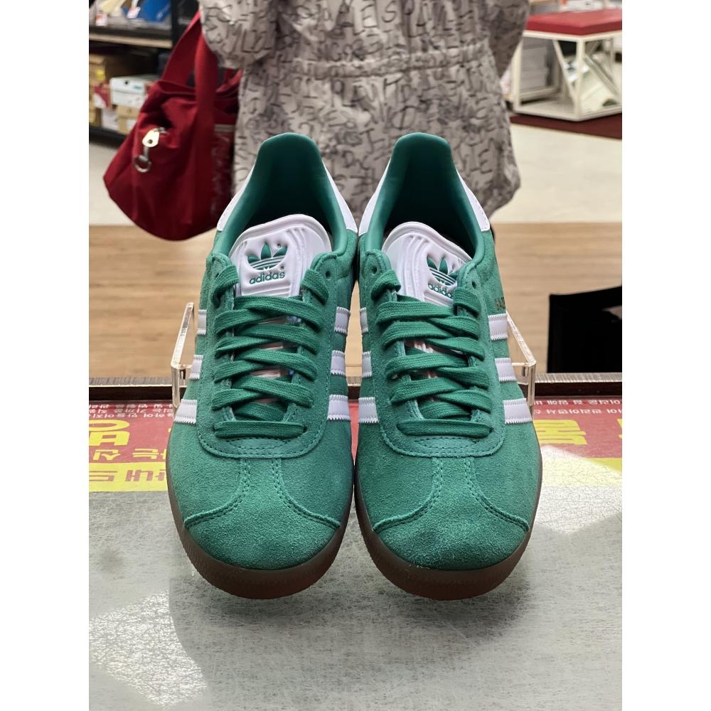 

adidas [ADIDAS] adidas GAZELLE Gazelle ID6106 кроссовки унисекс пальто туфли