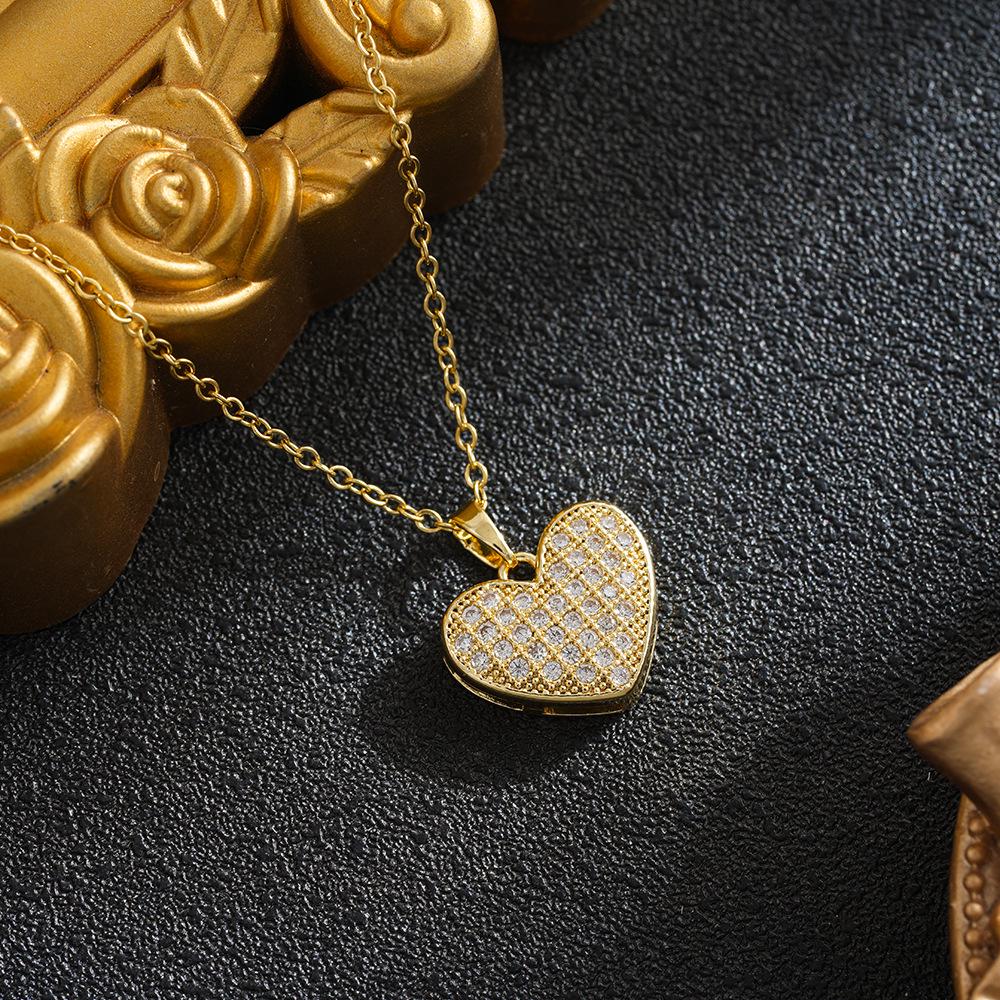 European & American Cross Heart Necklace: Copper with Micro-Inlaid Diamonds, Color-Preserving, Luxurious New Design