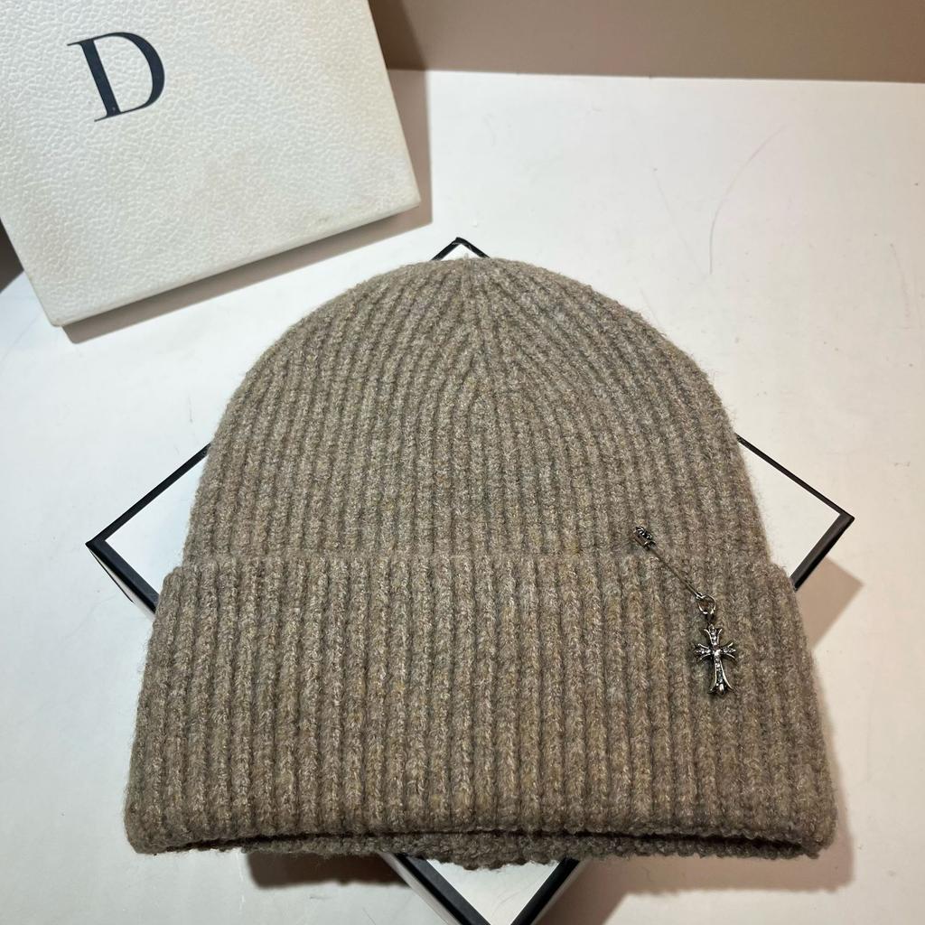 Youth Street Versatile Knitted Hat Cross Pin Personality Men'S And Women'S Warm Wool Hat Trend