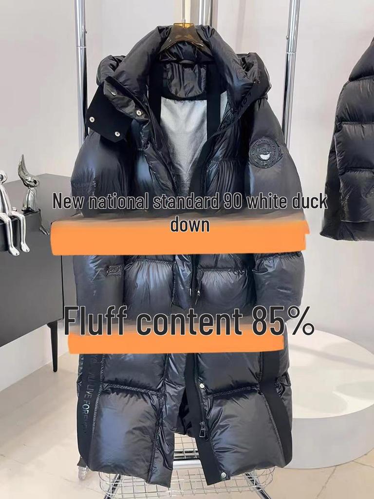 Schwarze und goldene europäische lange Winter-Daunenjacke für Damen
