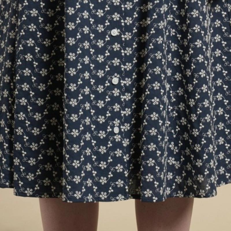 BCBG Flower Embroidery Dress B6m4o682