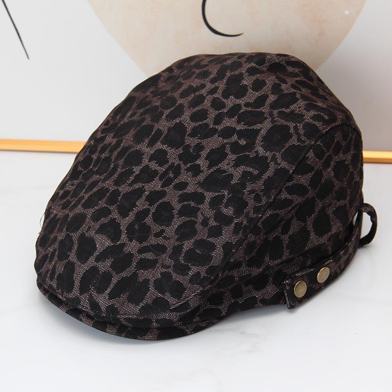 Classic American retro leopard print forward hat women's big head circumference autumn and winter peaked hat fashion warm face small beret