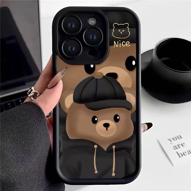 Cute brown bear is suitable for iphone17pro mobile phone case Apple 15/14 Europe and America 13promax new 16.