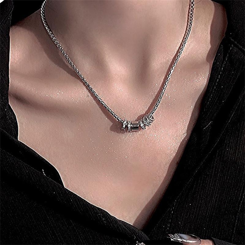 Elegant Titanium Steel Round Pendant Necklace For Unisex Fashionable Style