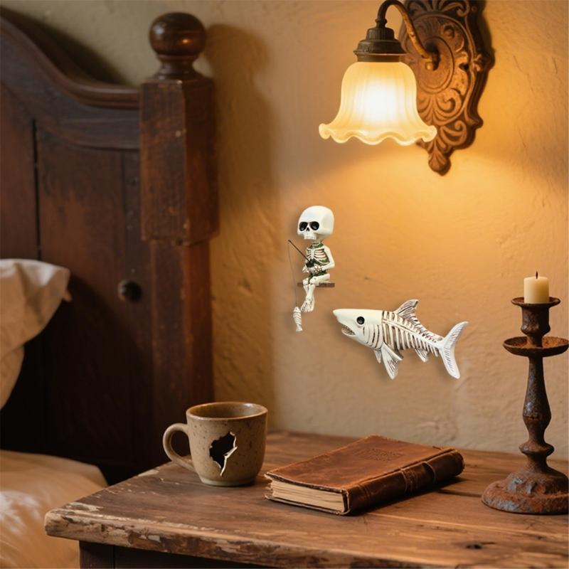 Pack Of 2 Skeleton Angler Shark Figurines Resins Ornaments Wall Mounted Gothic Decors For Interior Or Fish Tanks Theme