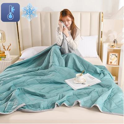 Coperte per il raffreddamento del ghiaccio Piumino traspirante e liscio per l'aria condizionata Trapunta estiva leggera con tessuto di raffreddamento a freddo su doppio lato