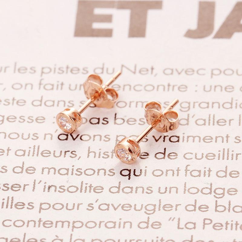 

AU750 Rose Gold Opal Stud Earrings with Purple Accent - Versatile Ear Jewelry