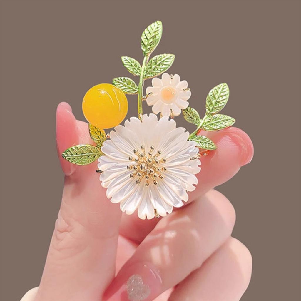 Fashion Brooch, Daisy Brooch, Suit Brooch, Accessory