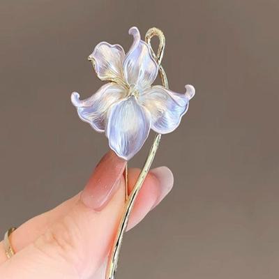 Enamel Shiny Flower Brooch Three-dimensional Elegant Woman