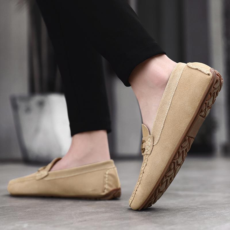 Handgenähte Herren-Slipper Ultraleichte Mokassins Atmungsaktive Slipper Fahrschuhe Kleidungsschuhe Wildleder Herren Büroschuhe