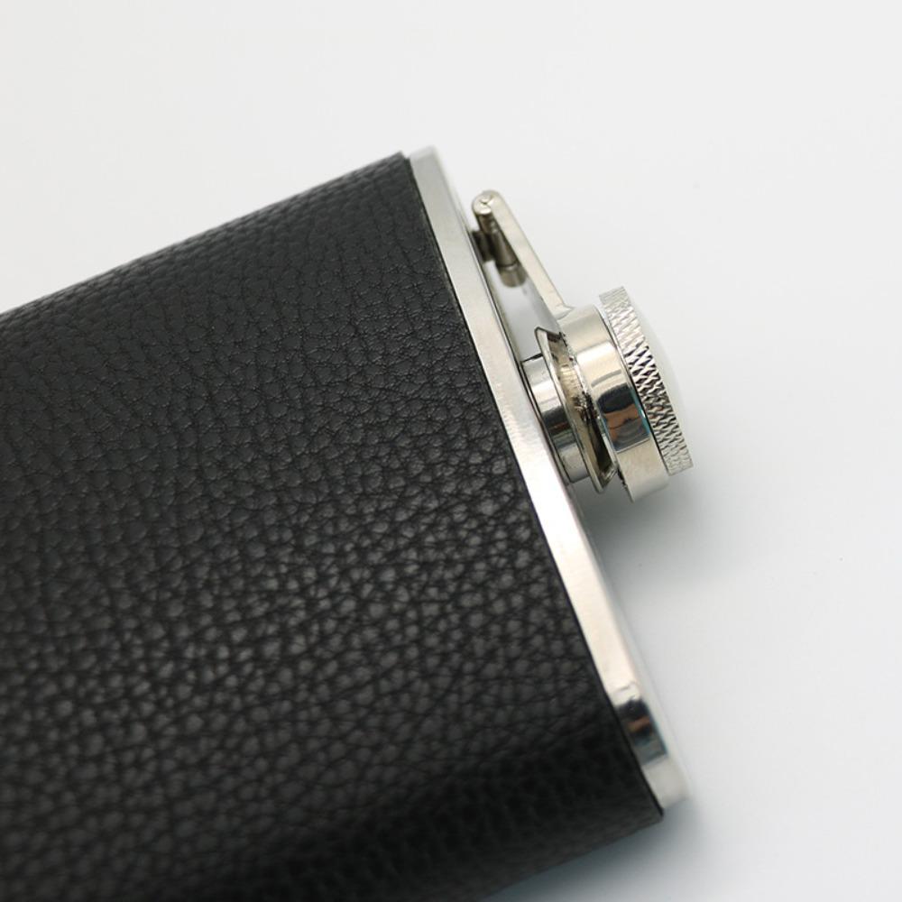 With Funnel and Cups Flagon 8 Oz Whiskey Flasks Portable Leather Texture Hip Flask  Travel