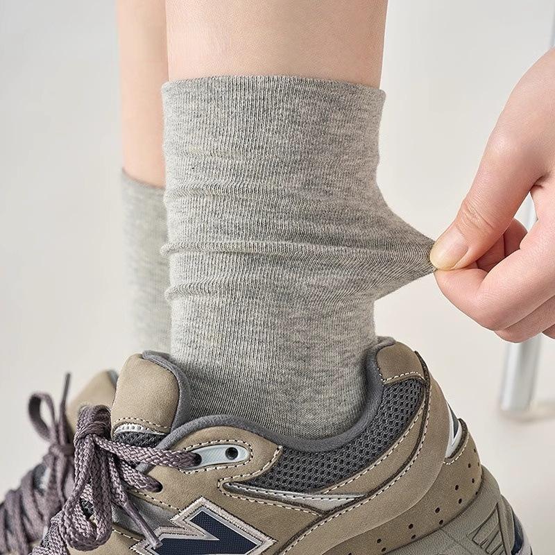 Customized Socks for Women, Summer Sweat-absorbing Pile Socks, Loose Cotton Socks, Crocs, White Boneless Postpartum Socks with Small Leather Shoes