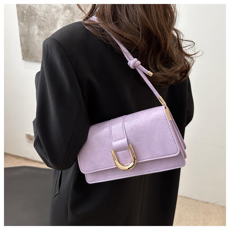 Women's small bags Fashion handbags Winter texture Foreign style messenger bags Commuter small square bags