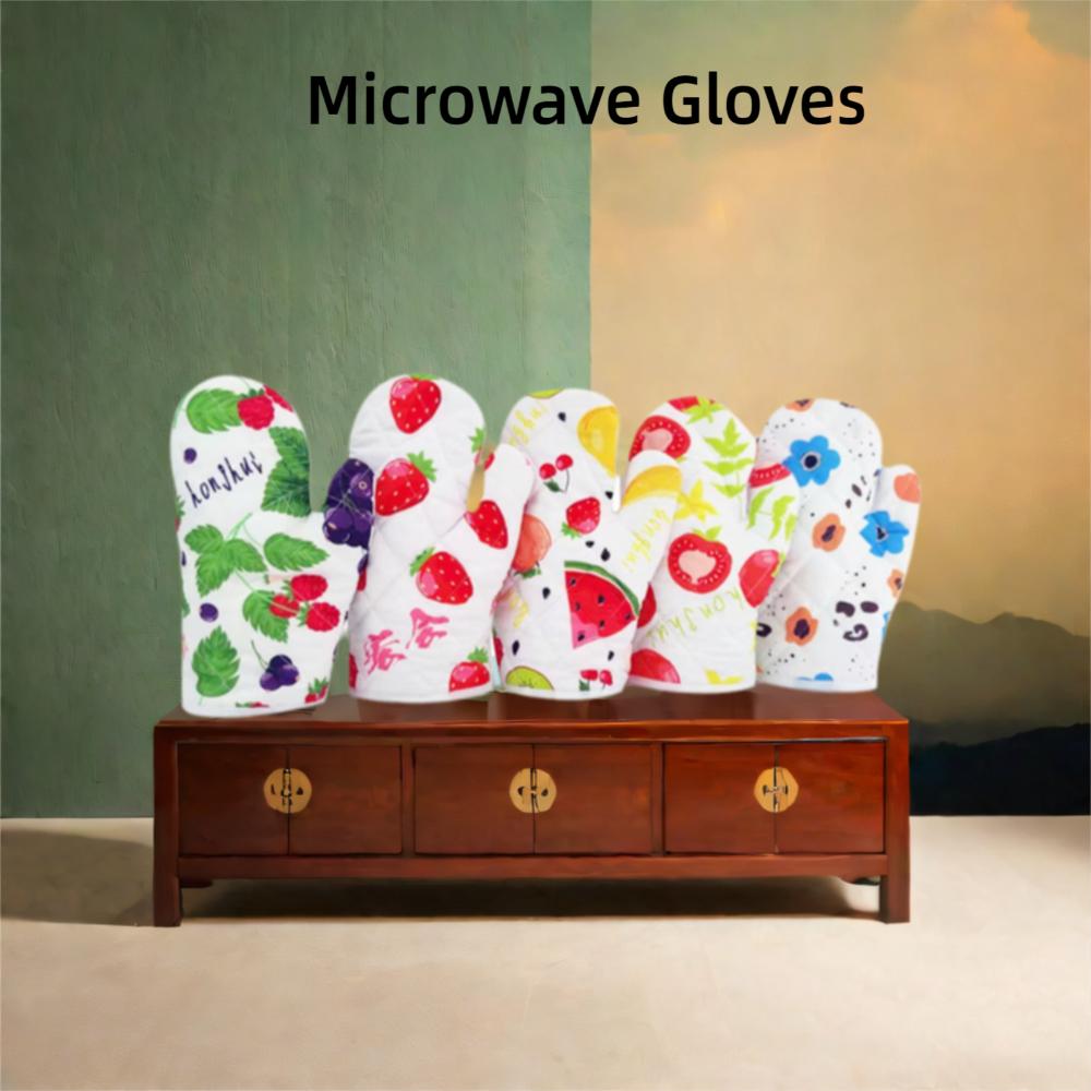 

2pcs Kitchen Gadgets Heat-insulating Gloves Anti-scald Mitts Cooking Microwave Gloves 2pcs Random Pattern