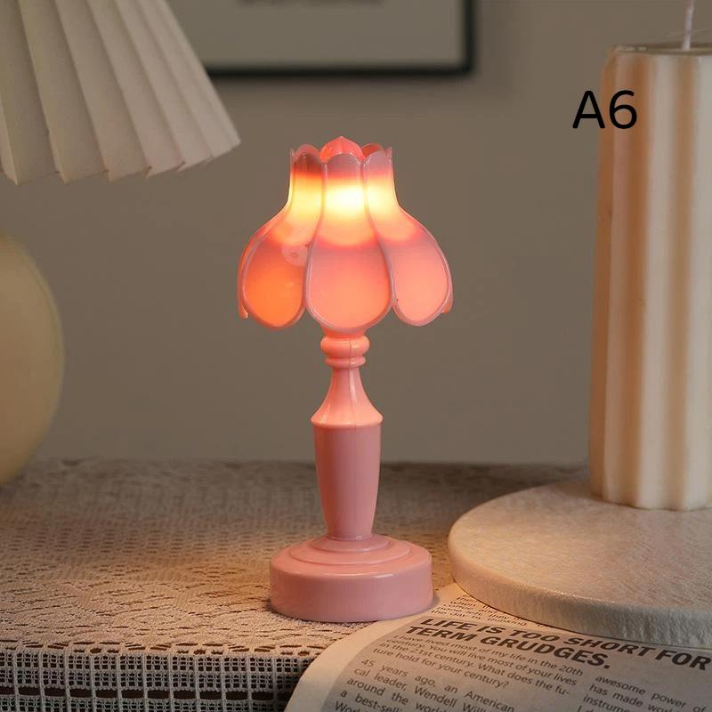 1Pcs Mini Dollhouse Retro Flower Lamp Creative Lily Of The Valley Lotus LED Night Light for DIY Fairy Garden Ornaments