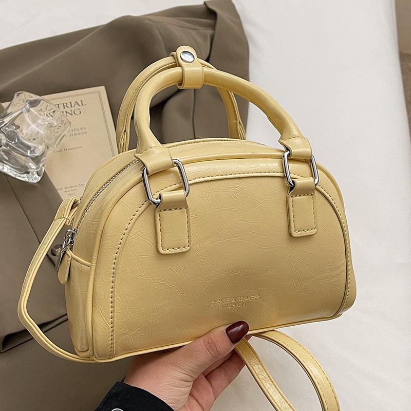 2025 New Product Casual Small Fresh Ou Ruofeng Portable Boston Bag Niche Versatile Commuter Premium Messenger Bag