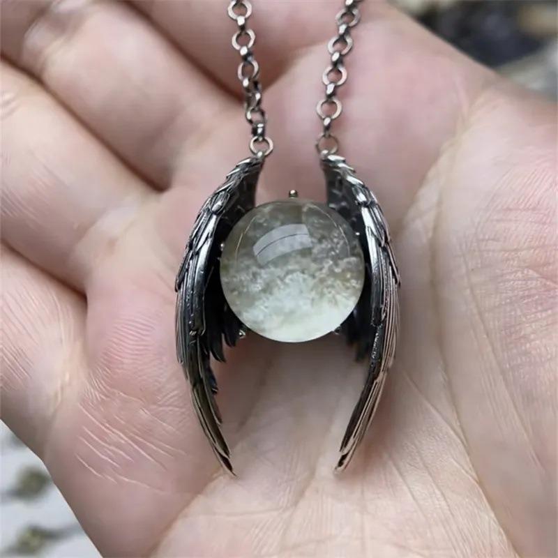 Retro Angel Wing Crystal Pendant Necklace - Alloy Charm Jewelry for Women Men Party Dating Daily Wear Vacation Gift necklaces