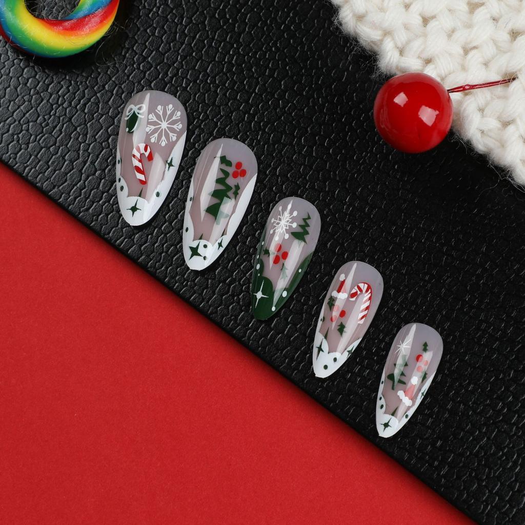 Wear nail pads Christmas French white and green contrasting color nail pads Snowflake crutches Wear armor