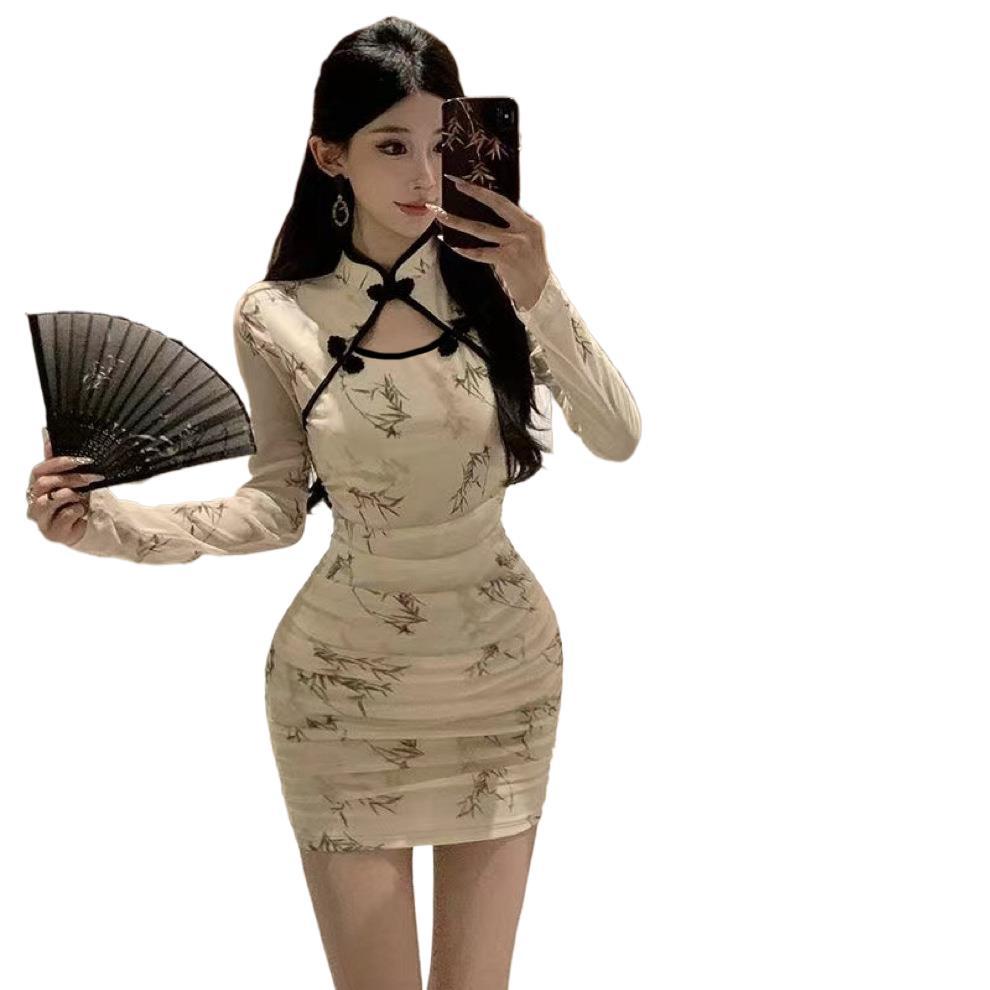 New Summer Chinese Qipao Dress: Women’s Retro Sexy Slim Fit with Frog Button and Hollow Out Details