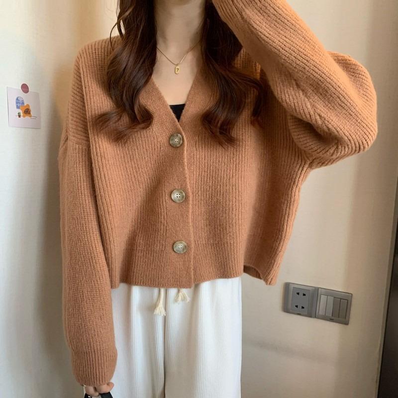 New small fresh knitted cardigan avocado green women's design sense fashion v-neck versatile sweater jacket women