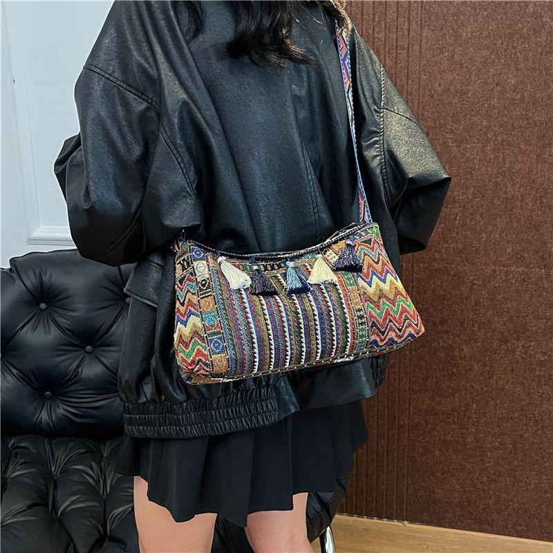 Female Ethnic Style Large Capacity Bag Tassel Bag Tote Bag Crossbody Bag Simple and Beautiful Shoulder