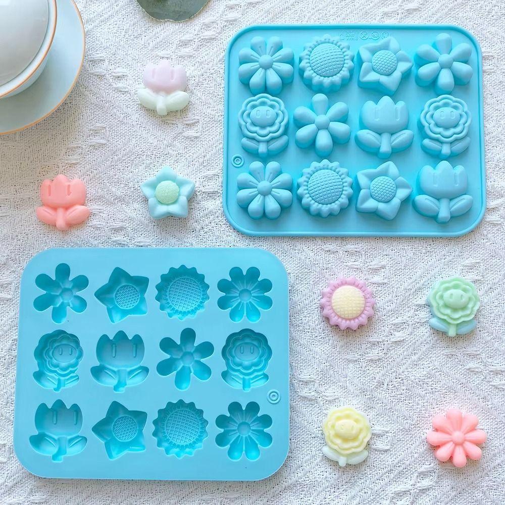 New Silicone Flower Shaped Mold Pink Blue Green 12 Cavity Chocolate Cookies Mold Handmade Baking Tool Home Kitchen