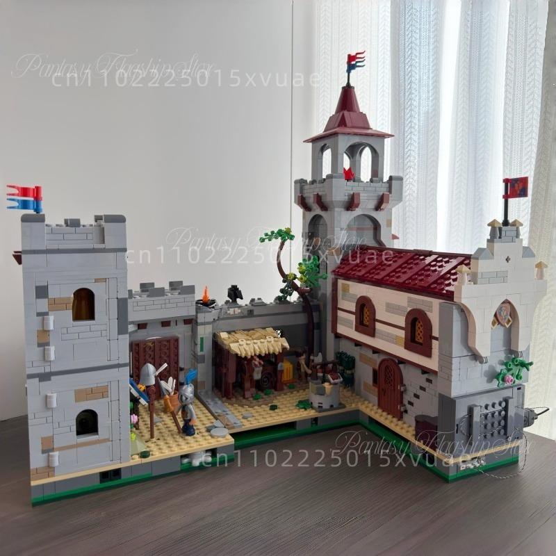 New Medieval Castle Building Blocks Guardian Barracks Lamp Assembling Model Street Scene Collectible Decoration Children's Gifts