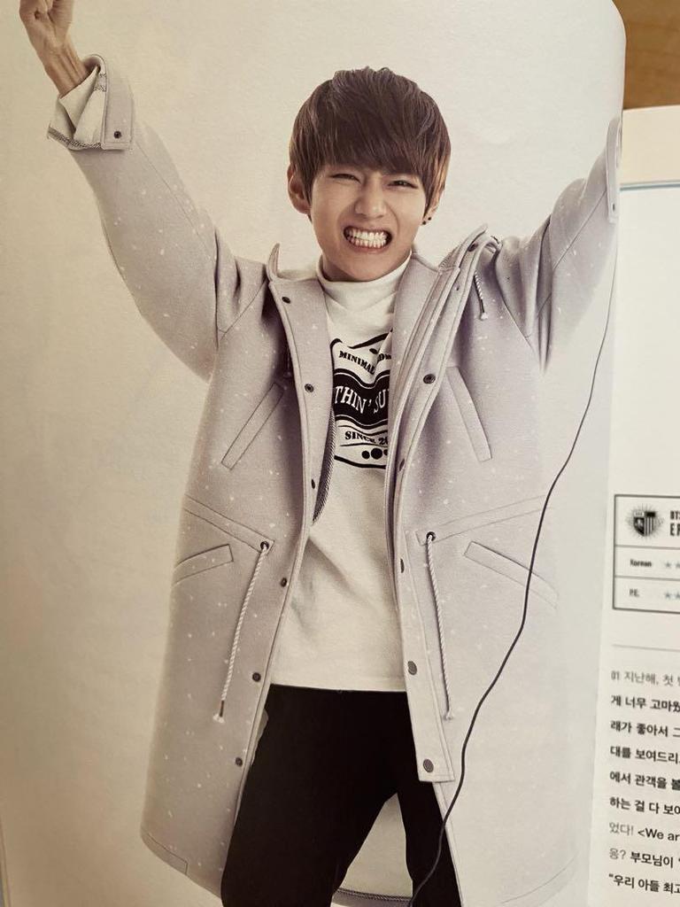 [USED] Rare BTS BEGINS Official Program Book