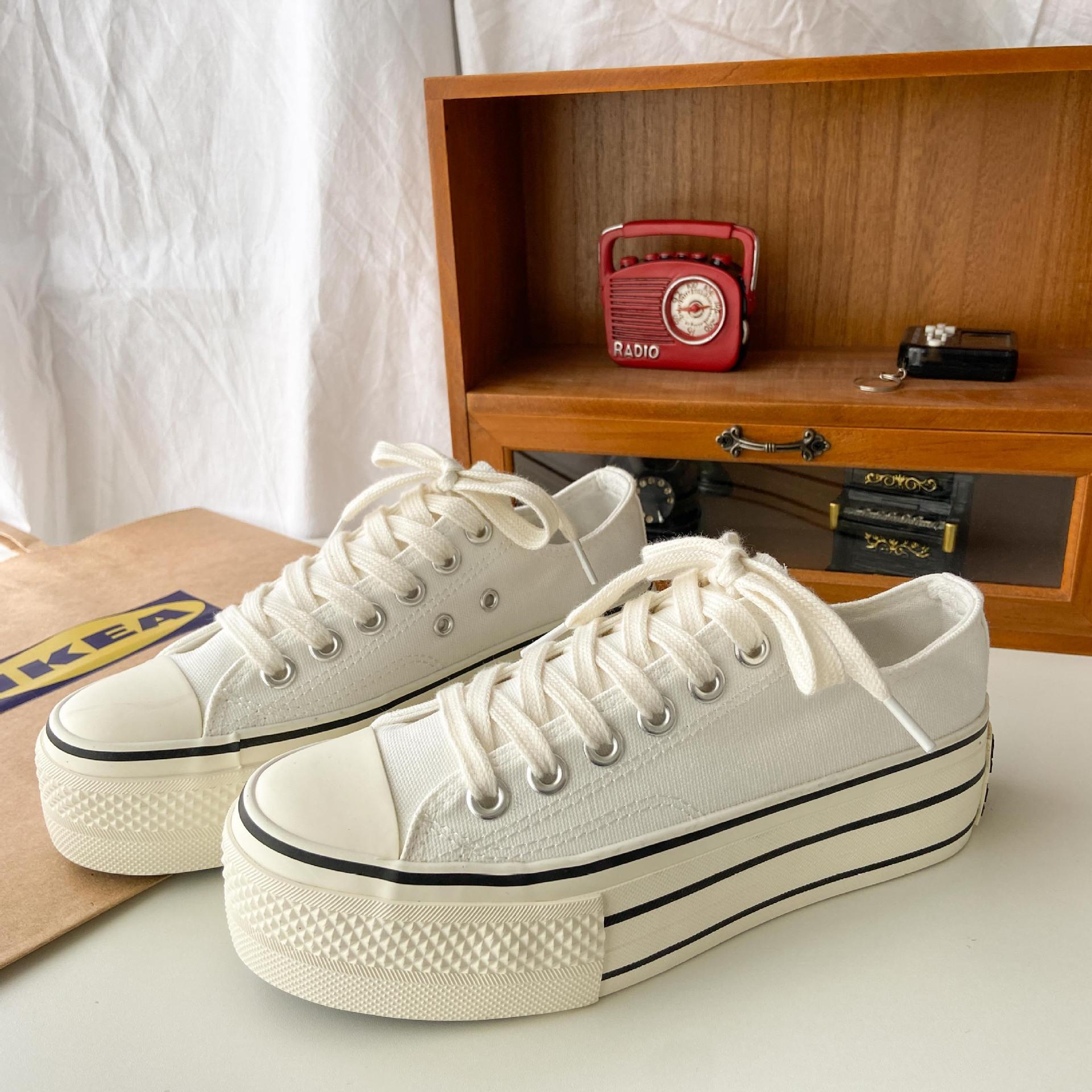 

A715 классические толстые низкие парусиновые туфли высотой 4 см женские весенние 2025 студенческие повседневные универсальные туфли для сноуборда 35 белый