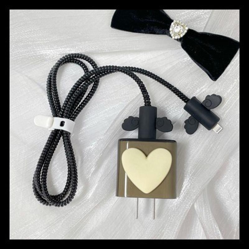 Schwarzes Herz 20W Apple Datenkabel Schutz für iPhone 14 Pro Max Schnelllader